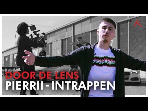 DOOR DE LENS: PIERRII - INTRAPPEN
