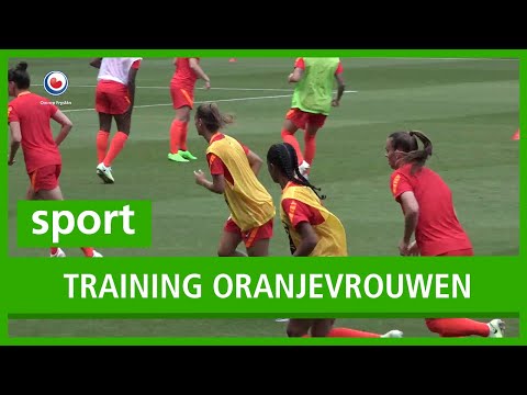 SPORT: Friezinnen Spitse en Casparij jagen met Oranjevrouwen op nieuw EK-succes
