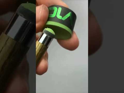 Gareth Potts shows how to change your pool tip ✅🎱 #tips #billiards #garethpotts #guide