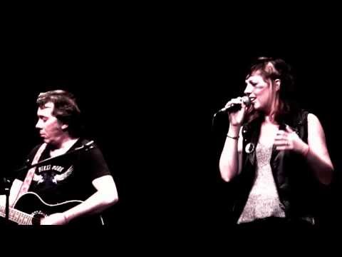 SAM NEVES "Love is" - Live