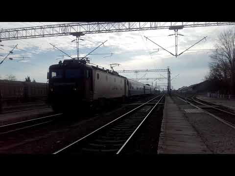 Trenul R5603 oprire în gara Vereşti