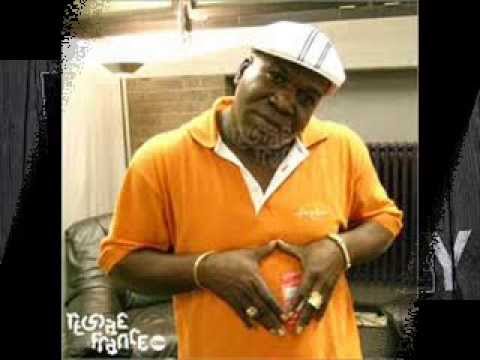 Barrington Levy - Mine you hurt mom -