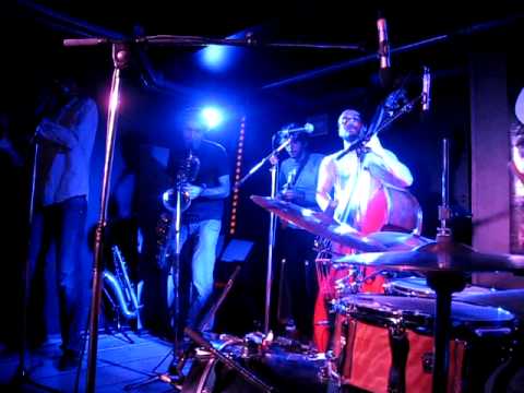 Lawkyz & friends aux combustibles : Bruce  Sherfield, Yann Crazy Flute, Frank Pilandon