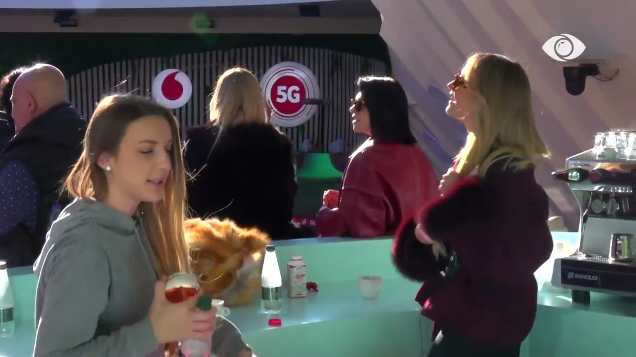 Kur të pamoralshmit të bëjnë moral/ Ina i drejtohet Mirit, banorët duartrokasin