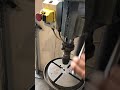 Riproduci video