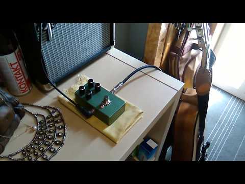 NoBrainFX - Deep Blue Delay Clone +master volume mod