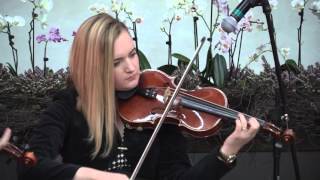 Batand la usa incuiata - Godfrey Ngirishi (Omenirea la rascruce 15)