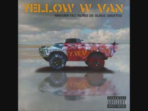 Yellow W Van - Andando
