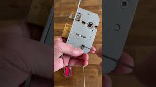 897. ERA Mortice 5 Lever Door Sash Lock picked open using bar from a BBQ grill to tension the bolt