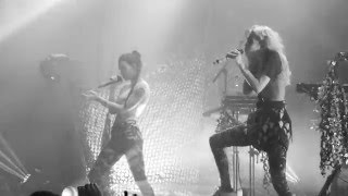 Grimes - Go (feat. Blood Diamonds) (Live at Paradiso Amsterdam, 28 Feb 2016)