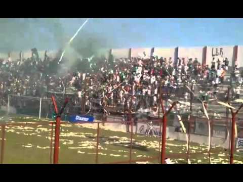 "Deportivo Mandiyú recibimiento contra for ever 27-01" Barra: La Plaza 14 &bull; Club: Mandiyú