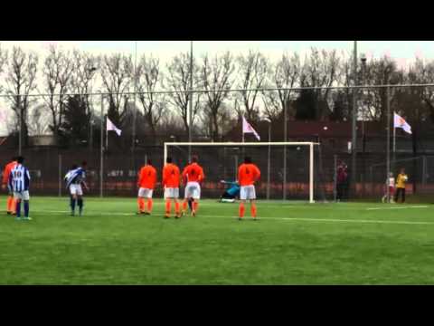 De 1-1 van vv schoonhoven A 1 tegen soccer boys A1