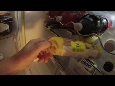 MongoTV_9244- SMIDER RESTEN AF LAKRIDSER I SKRALDESPAND