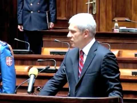 Vlada Srbije osudila napad u Mitrovici