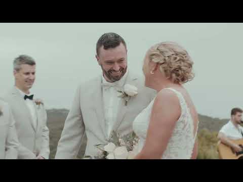 Michael & Sarah (By Salty Frogz)