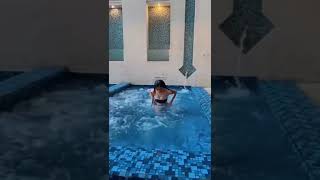 Laurie tiktok short be like...