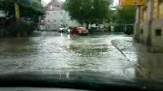preview picture of video 'Überschwemmter Stadtgraben Deggendorf'