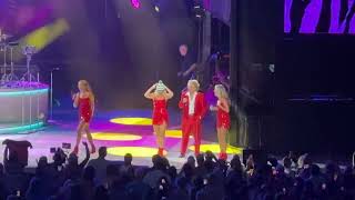 Rod Stewart performs “Do you think I’m sexy” at Jones Beach 7/31/26