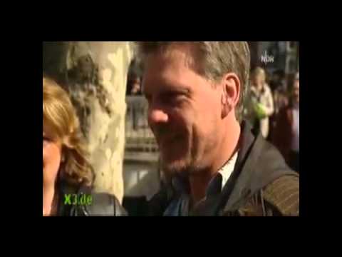 Extra3 27.3.2011 - GAU