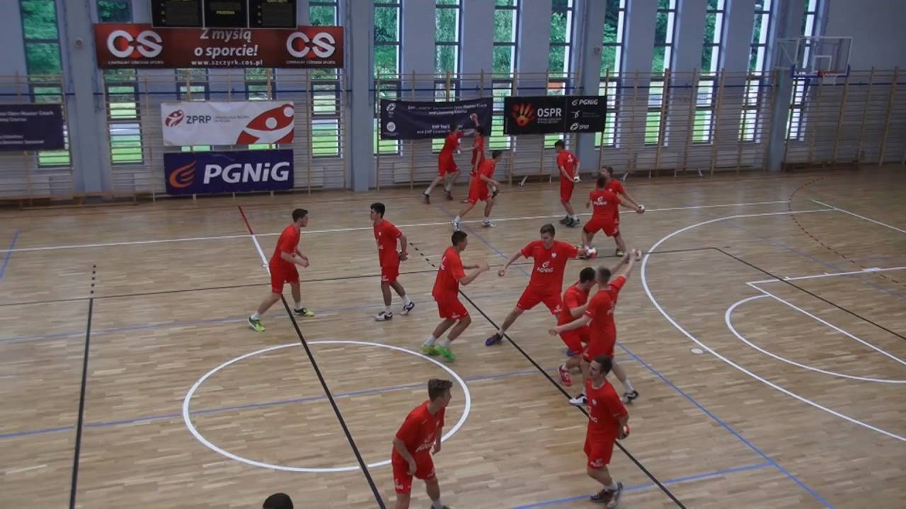 Techniques of defence: stealing, traps and blocking by EHF Lecturer Klaus Feldmann