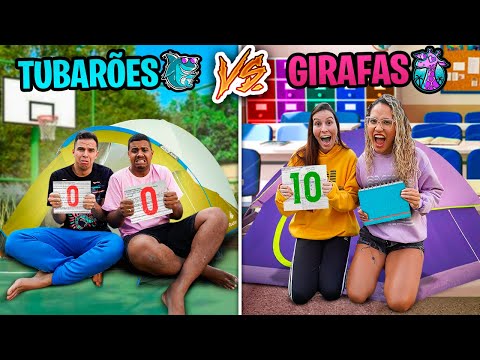 ACAMPAMOS NA ESCOLA E ALGO MUITO BIZARRO ACONTECEU! - TENSO!