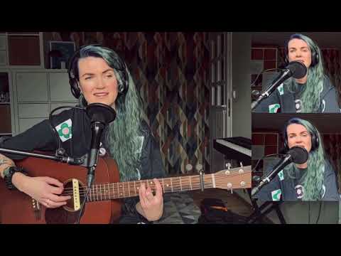 Laura Junson - Small To Tall