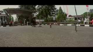 preview picture of video 'We Love Bogor (event skateboard , bmx with telkomsel )'
