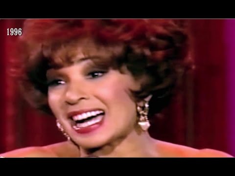 Shirley Bassey - He Kills Everything You Love - (1996 Live) / One Day I'll Fly Away(1996 Recording)