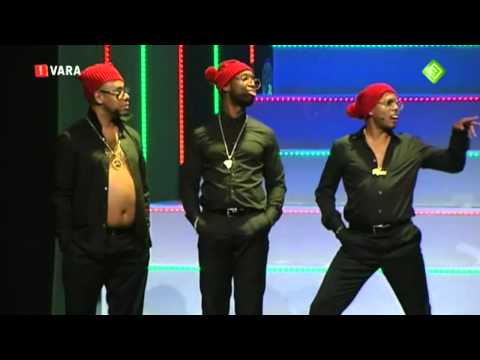 Jandino als Onji (van Caribbean Combo Kerst Show)
