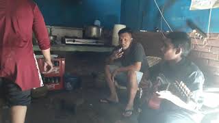 Download lagu Pengamen kreatif sidoarjo mp3