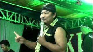 Download lagu comedy and buffoonery mp3