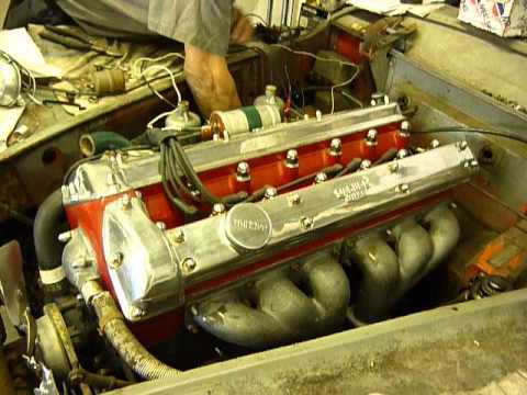 Elcio's 55 Jaguar XK140, 1st time engine run Feb/2/2013 after who knows how many years?