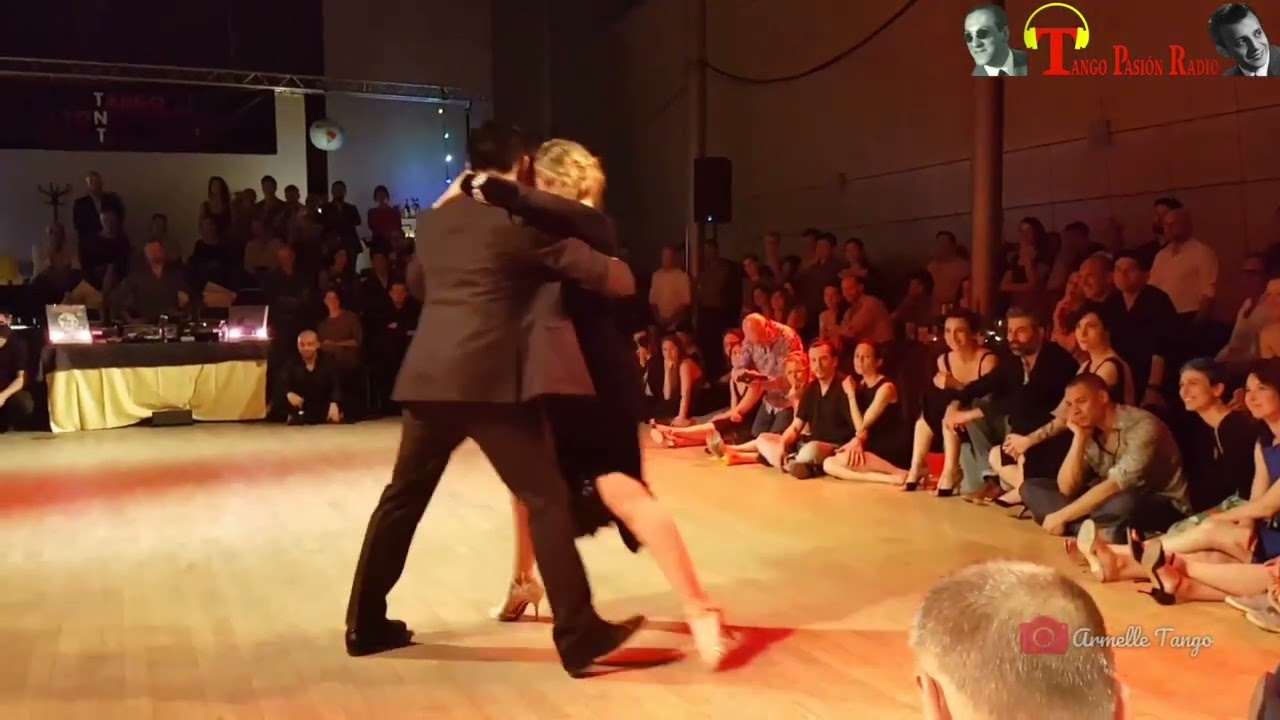 VOLVER A SONAR Carlos Di Sarli - Roberto Rufino Ballano: Noelia Hurtado - Carlos Espinoza