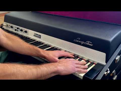 1978 Rhodes Mark I Suitcase 73 with Backchecks (one of a kind) image 5