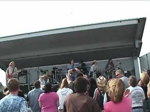 Outlaws Long Island Southern Jam Green Grass with Chris Hicks.mp4