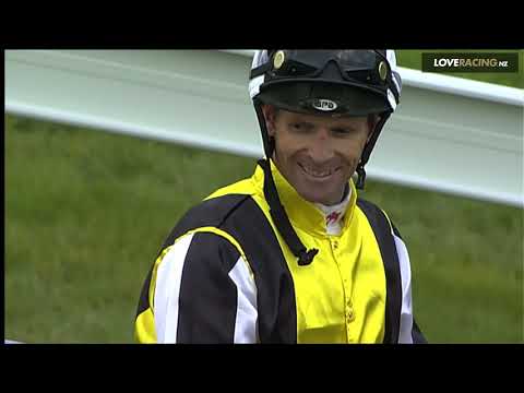 2015 NZ Oaks winner - Savaria