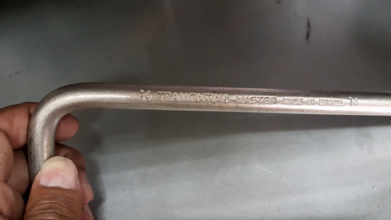 Troca do oleo Nissan mach