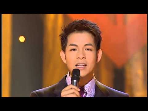 Thể hiện bởi Quang Lê