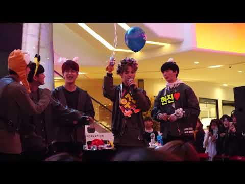 180409 STRAY KIDS GOYANG FANSIGN ( Grow Up (잘 하고 있어) + ENDING)