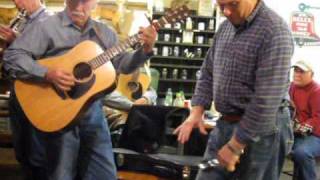 John Hardy - Elvis Doolin plays the spoons - Rosine KY Bluegrass Music