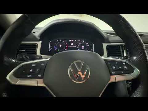 2022 Volkswagen Atlas Execline 3.6 FSI 4MOTION in Gray for sale at Arrow Motors in Aylmer, ON