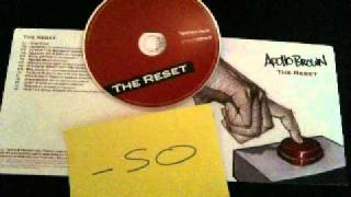 Apollo Brown - Turn & Run (MED & Rapper Big Pooh).wmv