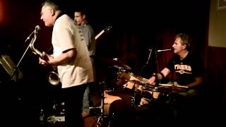 BC Fuzz covers &quot;Teacher, Teacher&quot;