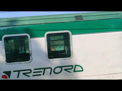 E464.020 Trenord con carrozze piano ribassato a cucciago
