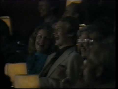 Dag Frøland (1945-2010)  Levende lys. Komplett revy fra Chat Noir 29 August 1981 - 15 Februar 1982.