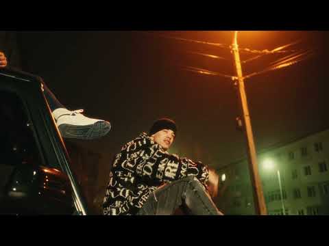 ROBERTO - BUSINESSMAN (OFFICIAL MUSIC VIDEO)