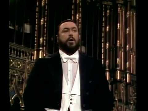 Adeste Fideles Pavarotti Notre Dame