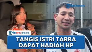 Istri Tarra Budiman Gya Sadiqah Menangis Terharu Dapat Kejutan Ulang Tahun HP dari Sang Suami