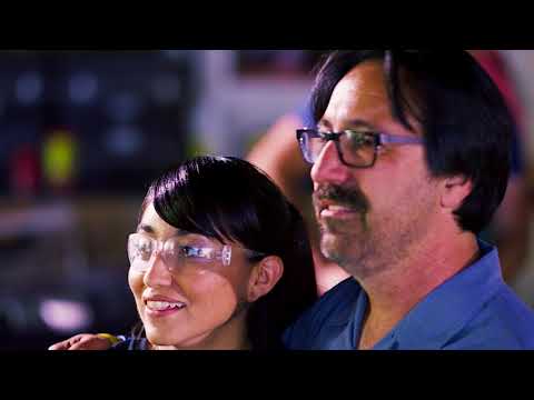 Dream Big: Engineering Our World in Spanish