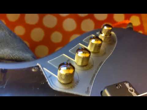 Squier Contemporary Active Jazz Bass HH - Bad electronics?